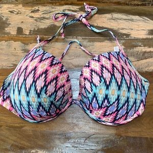 3 item bundle for $15✨create your bundle and send to meVictorias secret swim top